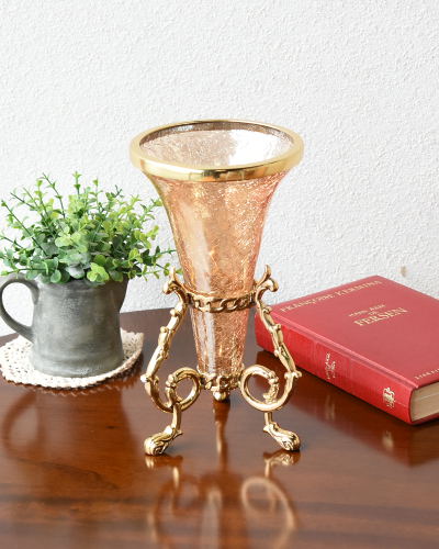 アンバーガラスと真鍮のクラシカルな花瓶