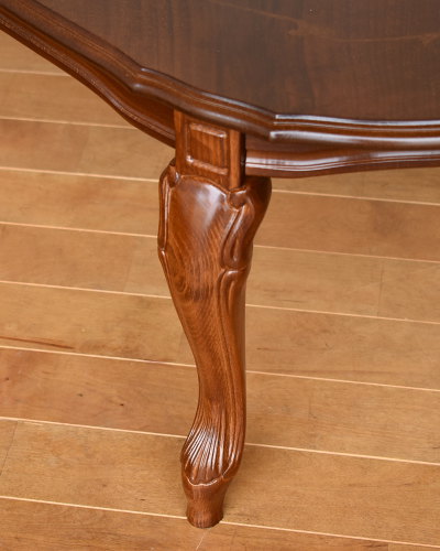 天板の象嵌が美しいイタリア製センターテーブル（猫脚）｜リビング家具 